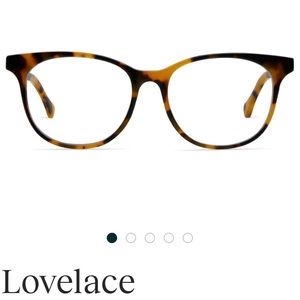 Felix Gray Lovelace in Serengeti. Blue Light filtering glasses.